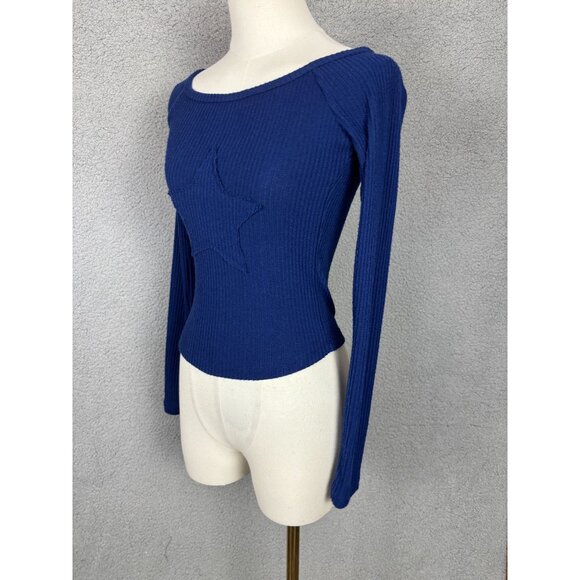 Just Polly Juniors' Cozy Star Patch  Knit Ribbed Blue  Long Sleeve Top Small NWT - Picture 4 of 8